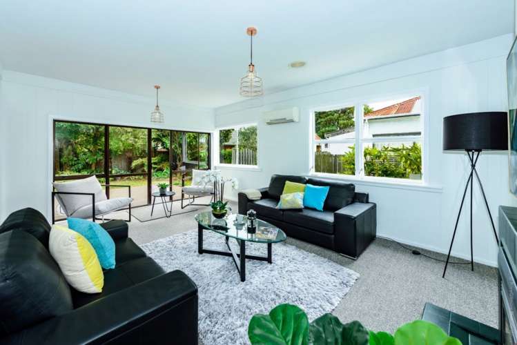 1/32 Radley Street Woolston_11