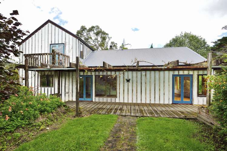 1131 Whakarau Road Te Karaka_25