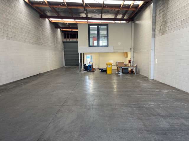 Unit A/3 Colway Place Wairau Valley_1