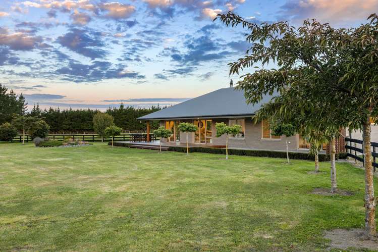 2840 South Eyre Road West Eyreton_25