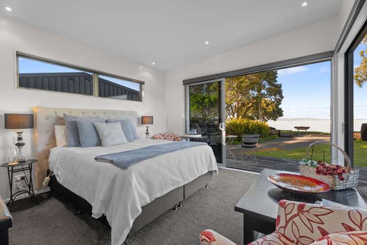 12 The Esplanade Oneroa_9