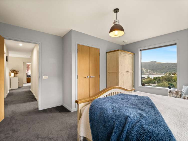 10 Glenfinlass Street Company Bay_17