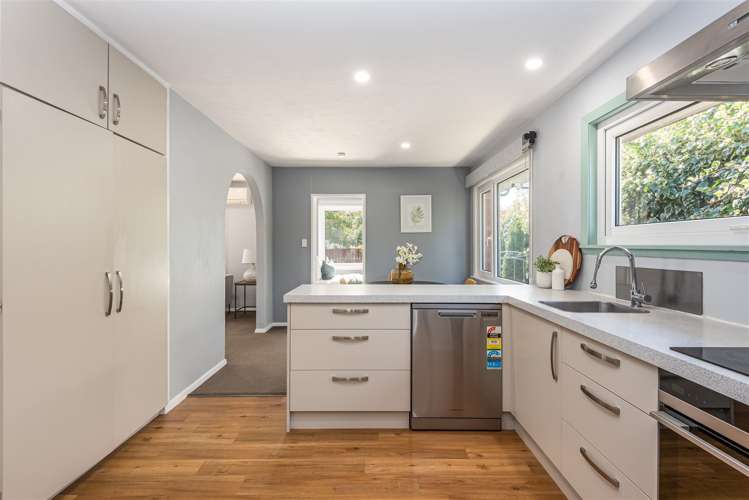 27 Beatrice Place Avonhead_7