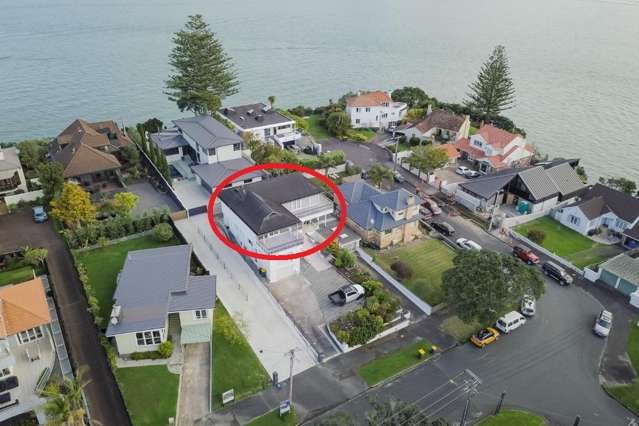 1/81A Stanley Point Road Devonport_1