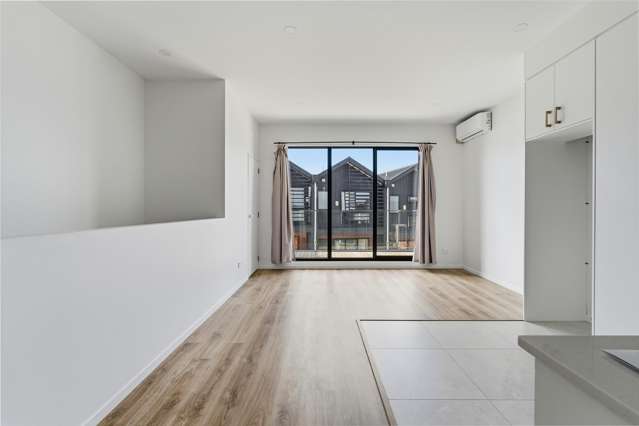 8/233 Great North Road Henderson_3