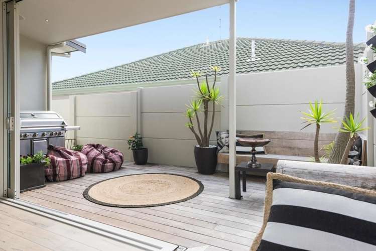 15 Oceanbeach Road Mount Maunganui_9