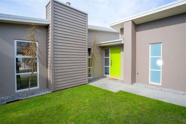 16 Mataroa Place Parklands_1