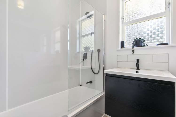 15 Ranger Place Wattle Downs_9