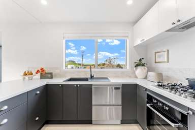 498 Sandspit Road_3