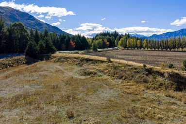 800 Lake Hawea-Albert Town Road_2