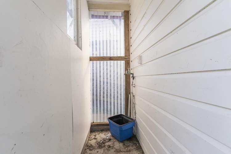 27 Sidey Street Calton Hill_16