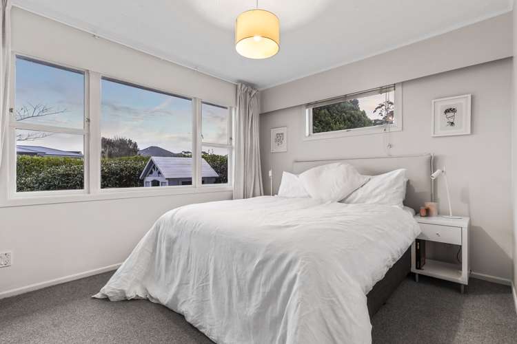 11 Montmere Avenue Te Atatu Peninsula_13