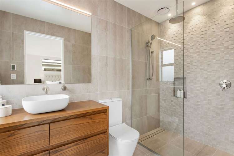 171 Mays Road Saint Albans_13