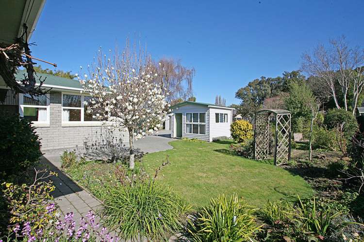 65 Moffat Drive Lincoln_5