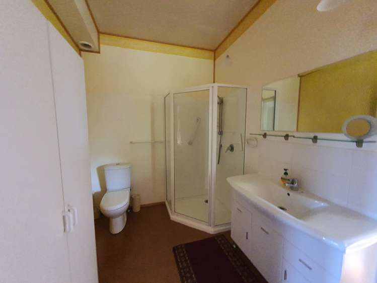 70 Russell Road Kaniere_6