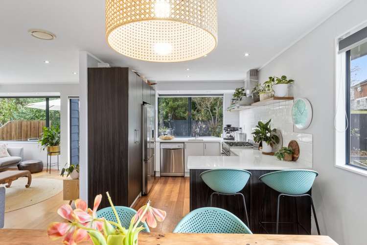 11 Donald Street Stanmore Bay_9
