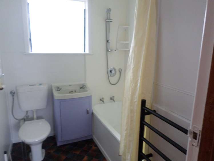 1/161a Grey Street Onehunga_4