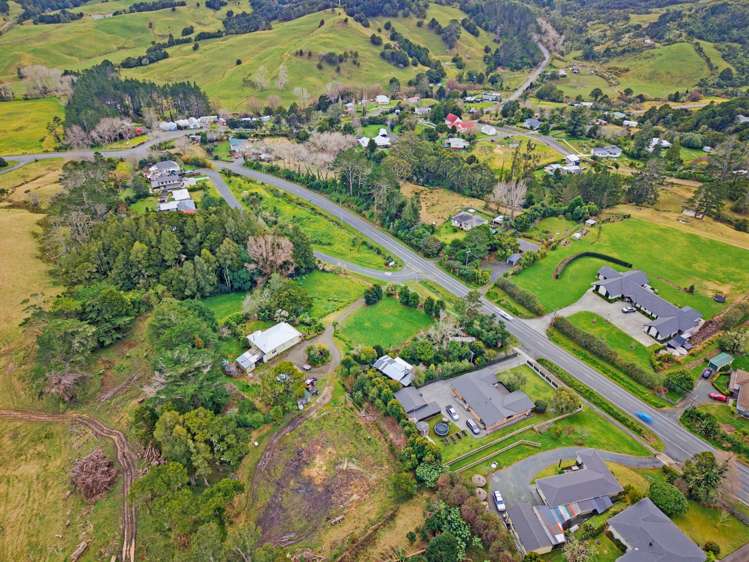 1913 Paparoa Valley Road Paparoa_16