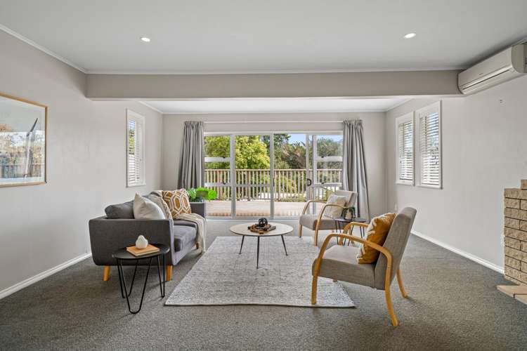 21 Dorset Grove Cannons Creek_6