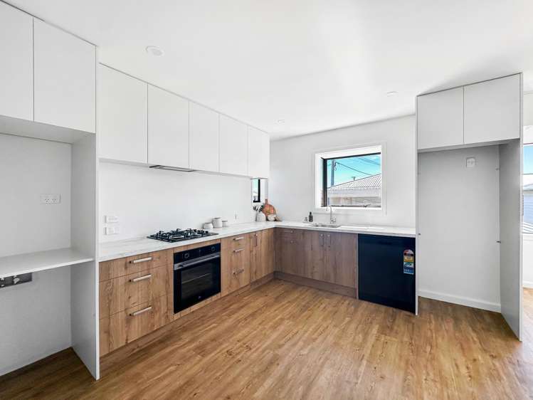 77 Hargood Street Woolston_1