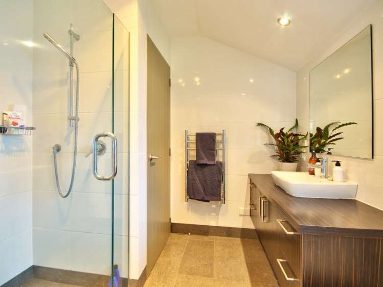 2a Amber Close Arthurs Point_14