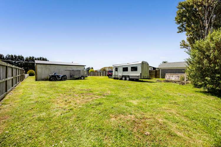 13 Flint Road West Stratford_22