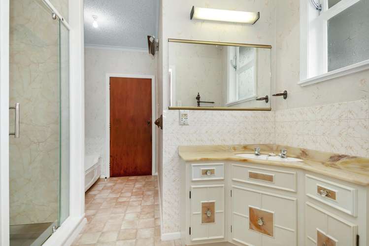 92 Stokes Valley Road Stokes Valley_9