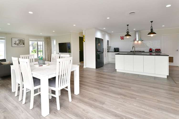 16 Wisteria Lane Silverdale_3