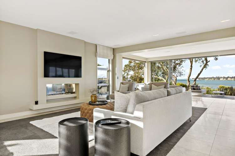 17 Calder Place Wai O Taiki Bay_13