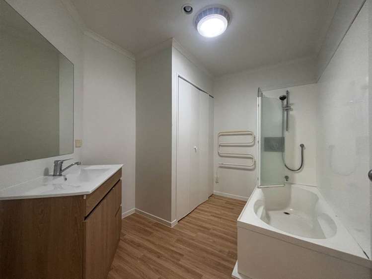 12/17 Harbour View Road Te Atatu Peninsula_11