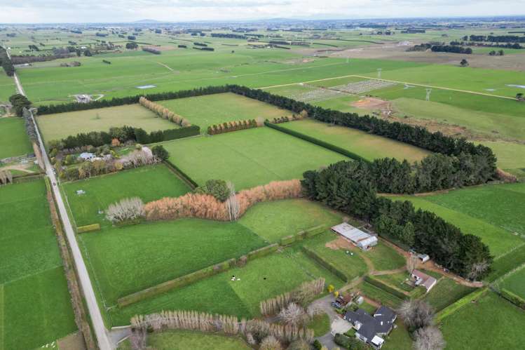 215 Rakahouka Grove Bush Road Winton Surrounds_57