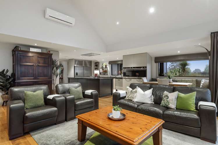 255 Clifton Road Whitford_17