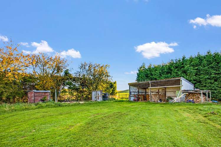 83 Hazeldine Road Waikaia_18