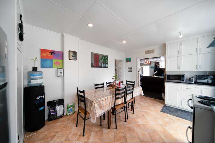 15 Gubb Place Otara_6