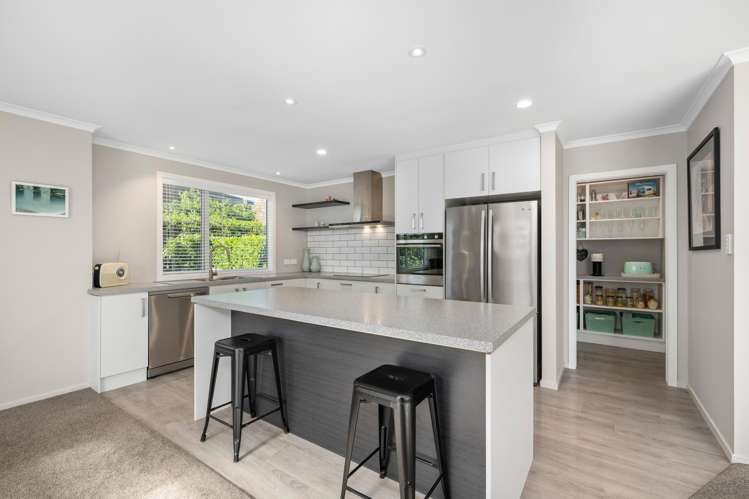 4 Spitfire Drive Burleigh_9