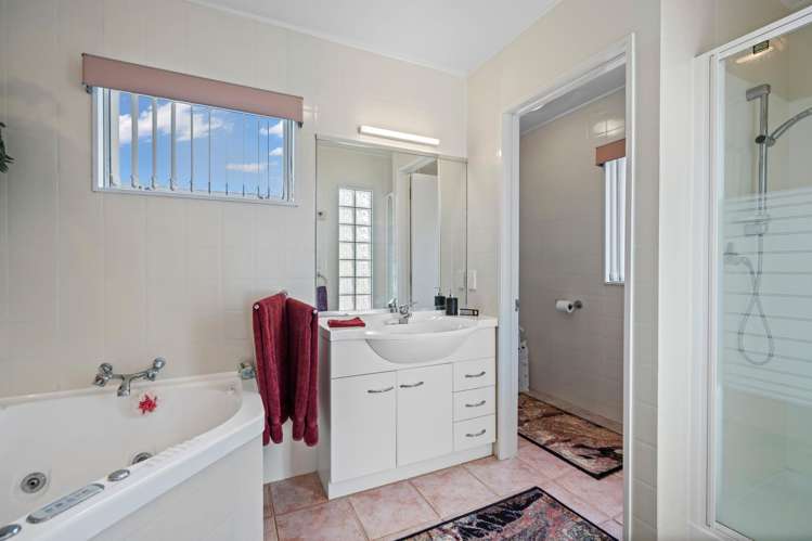 197 Fairway Drive Te Kamo_19