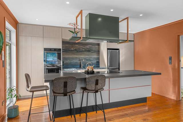 83 Carr Street Kamo_1