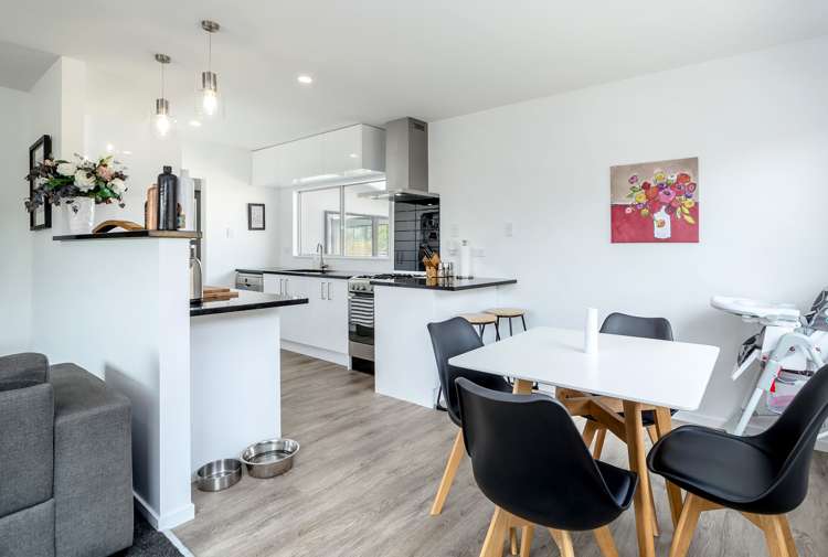 12 William Benton Street Featherston_6