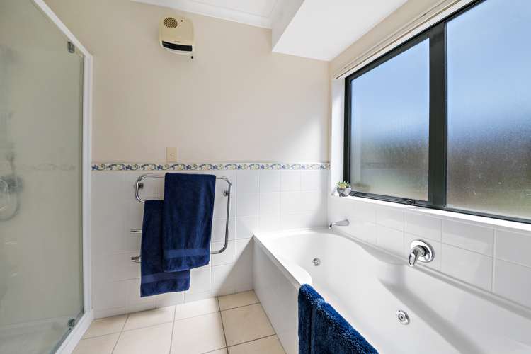 31 Lough Bourne Drive Pukekohe_12