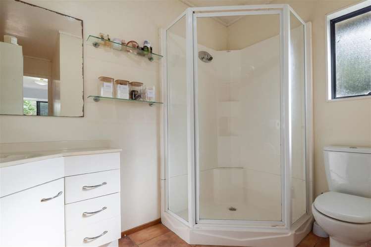 44 Wintour Road Waimauku_31