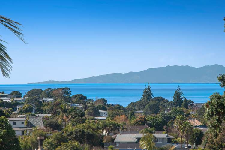 11 Fairway Avenue Red Beach_28