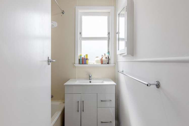 6 Rangipoia Place Turangi_12