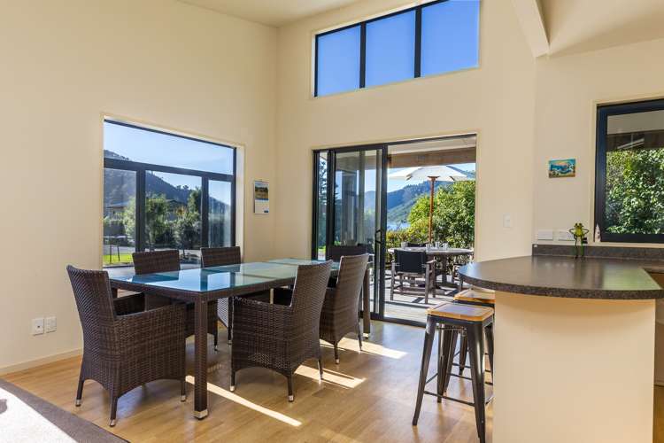 2 The Parade Okiwi Bay_5