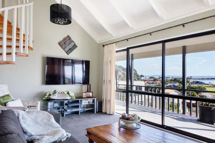 2 Muriwai Terrace_2