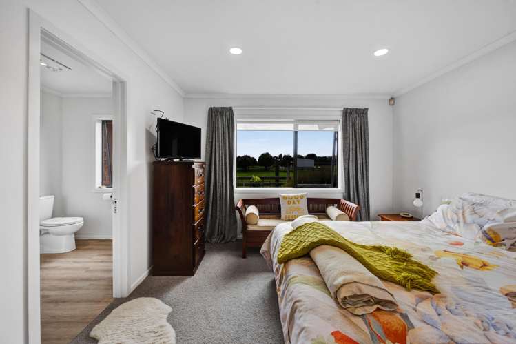 12 Beach Road Urenui_12