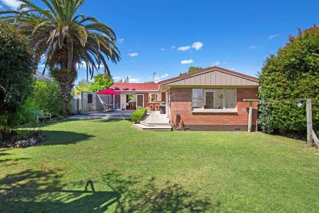 4-BEDROOM IN SUNNYHILLS