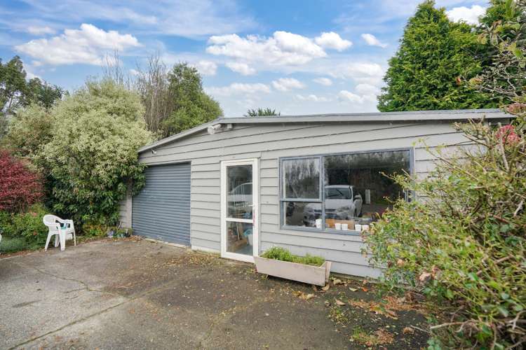 215 Rakahouka Grove Bush Road Winton Surrounds_7