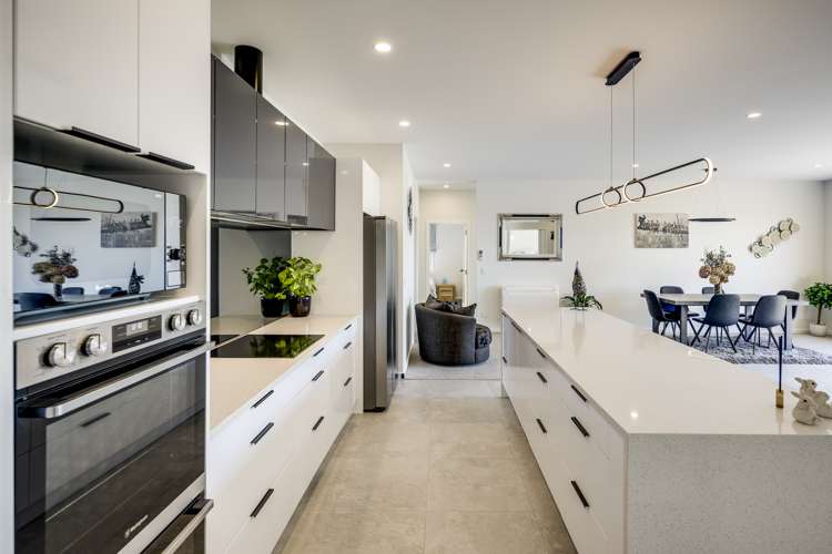 91 Oak Road Poraiti_5