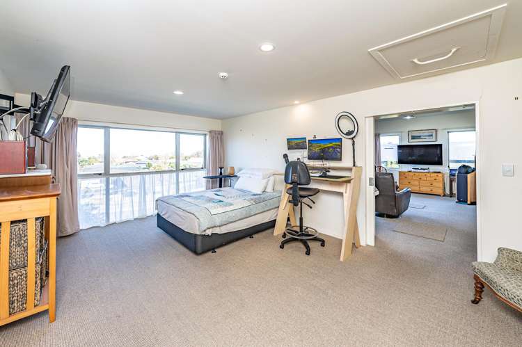 10 Lithgow Drive Otamatea_17