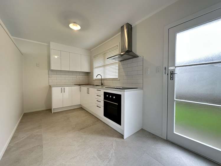 1/23 Blockhouse Bay Road Avondale_4